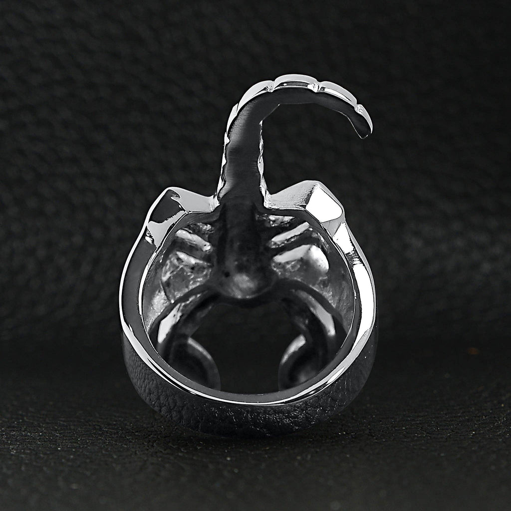 Anillo de acero inoxidable con revestimiento PVD en forma de escorpión para hombre: Acero inoxidable / 10