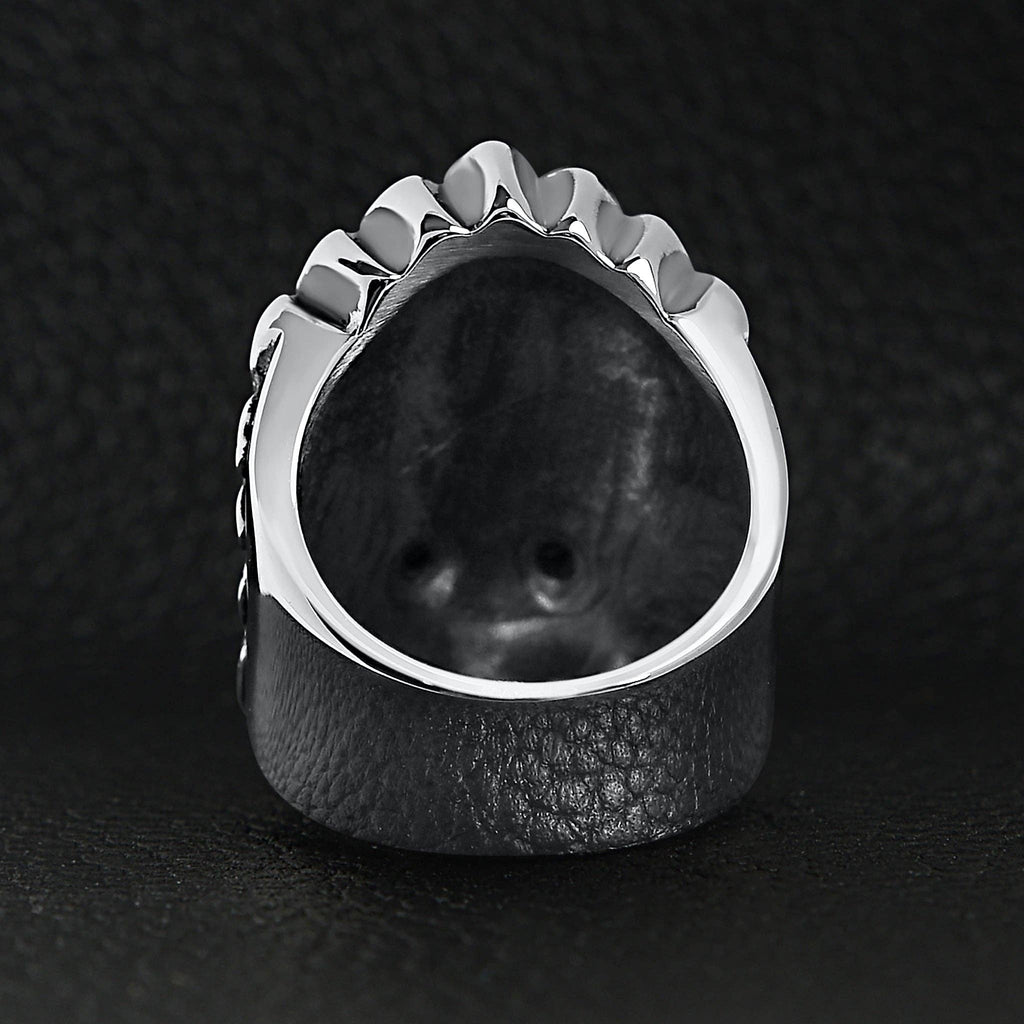 Anillo de acero inoxidable con calavera de jefe nativo americano y ojos de circonita cúbica negra: 9