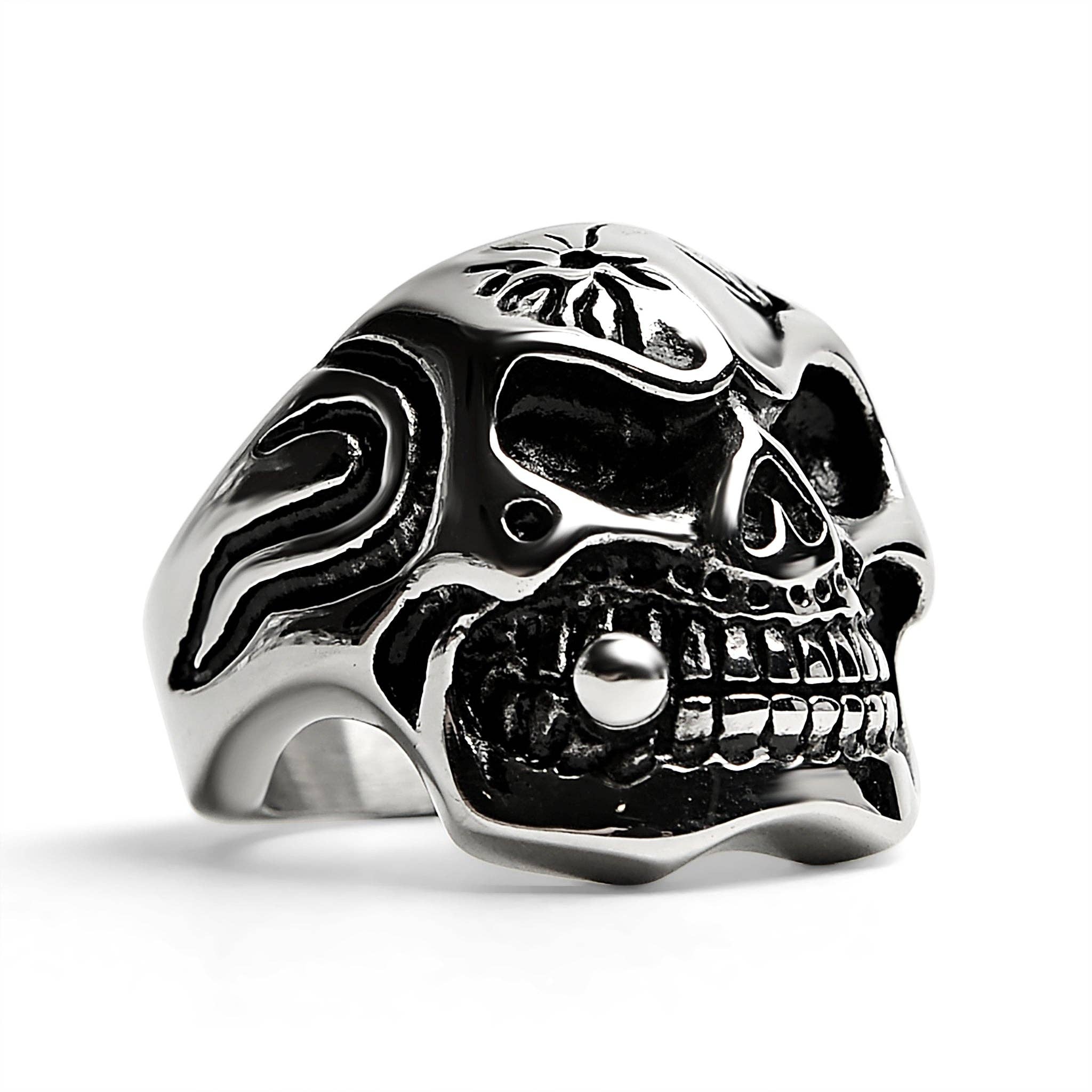 Anillo de declaración de calavera de acero inoxidable con cigarro: 9
