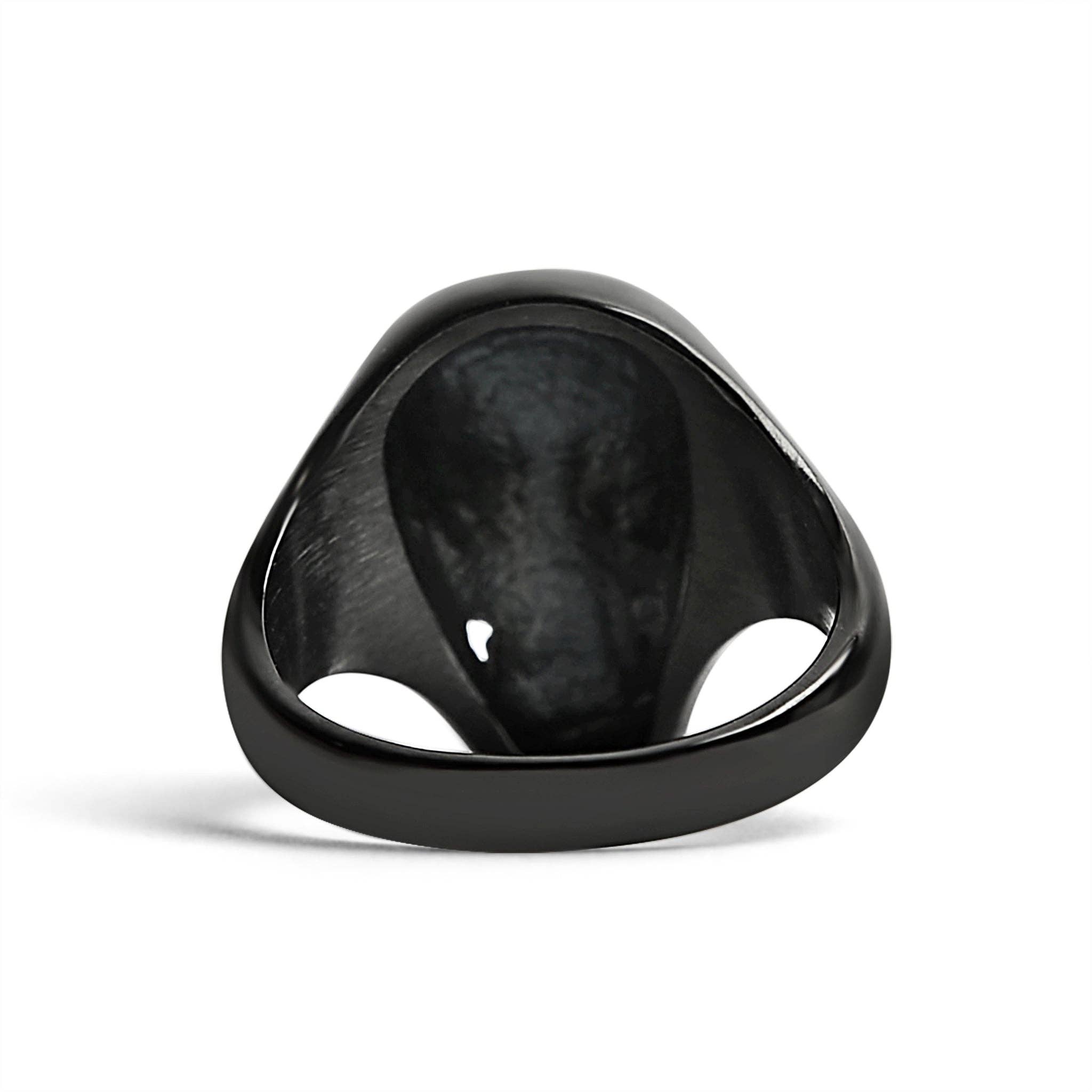 Anillo de acero inoxidable con forma de calavera negra: 5