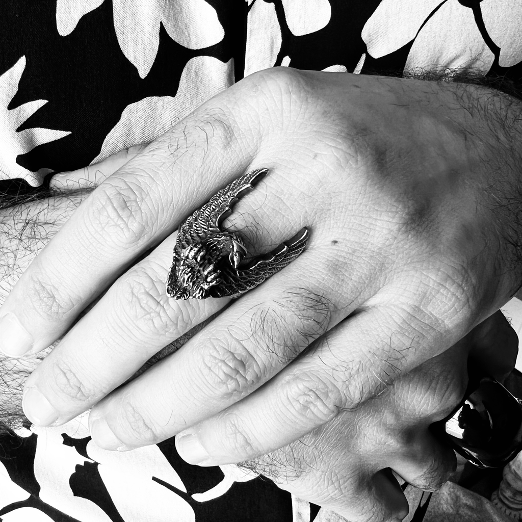 Anillo de águila voladora de acero inoxidable: 10