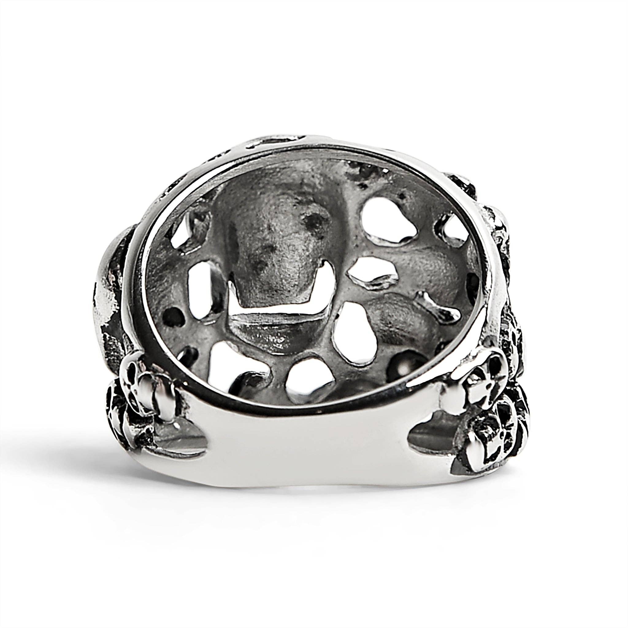 Anillo de acero inoxidable pulido con múltiples calaveras: 9