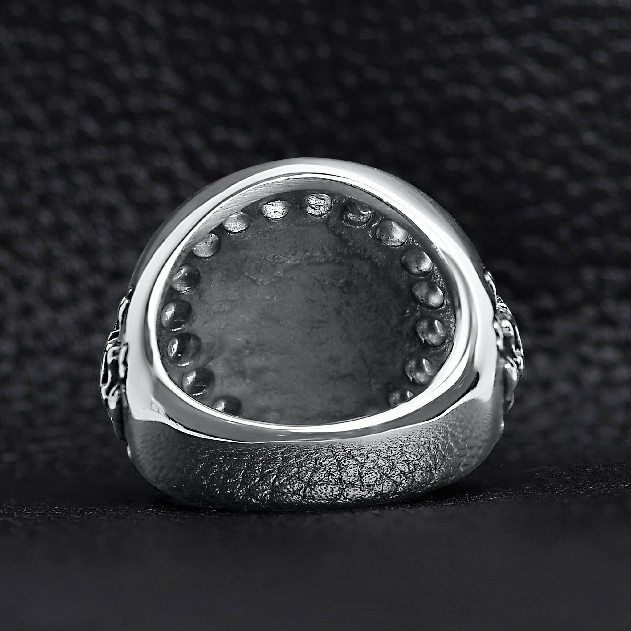 Anillo de acero inoxidable con forma de calavera real y tibias cruzadas con piedras decorativas de circonita cúbica/SCR4052: 7