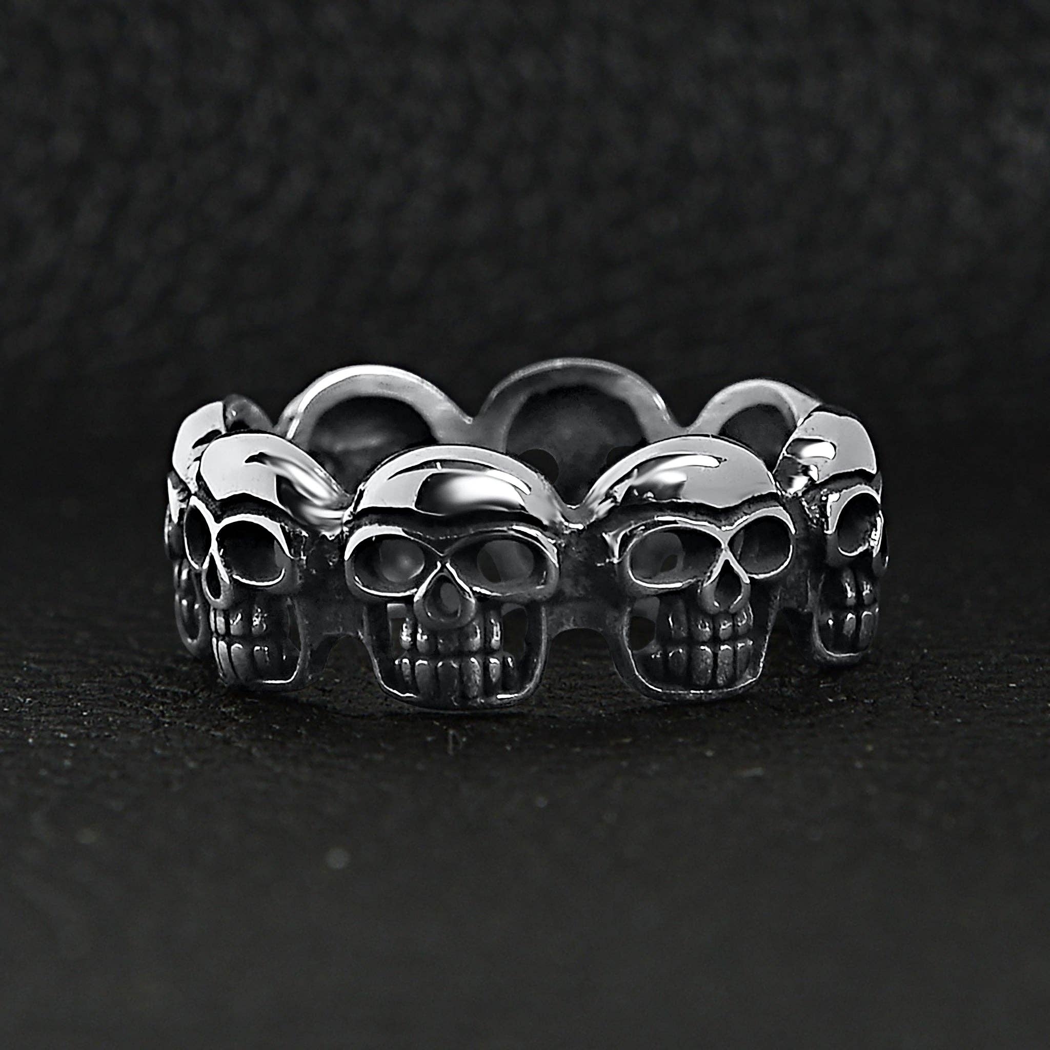 Anillo de declaración con múltiples calaveras de acero inoxidable: 7