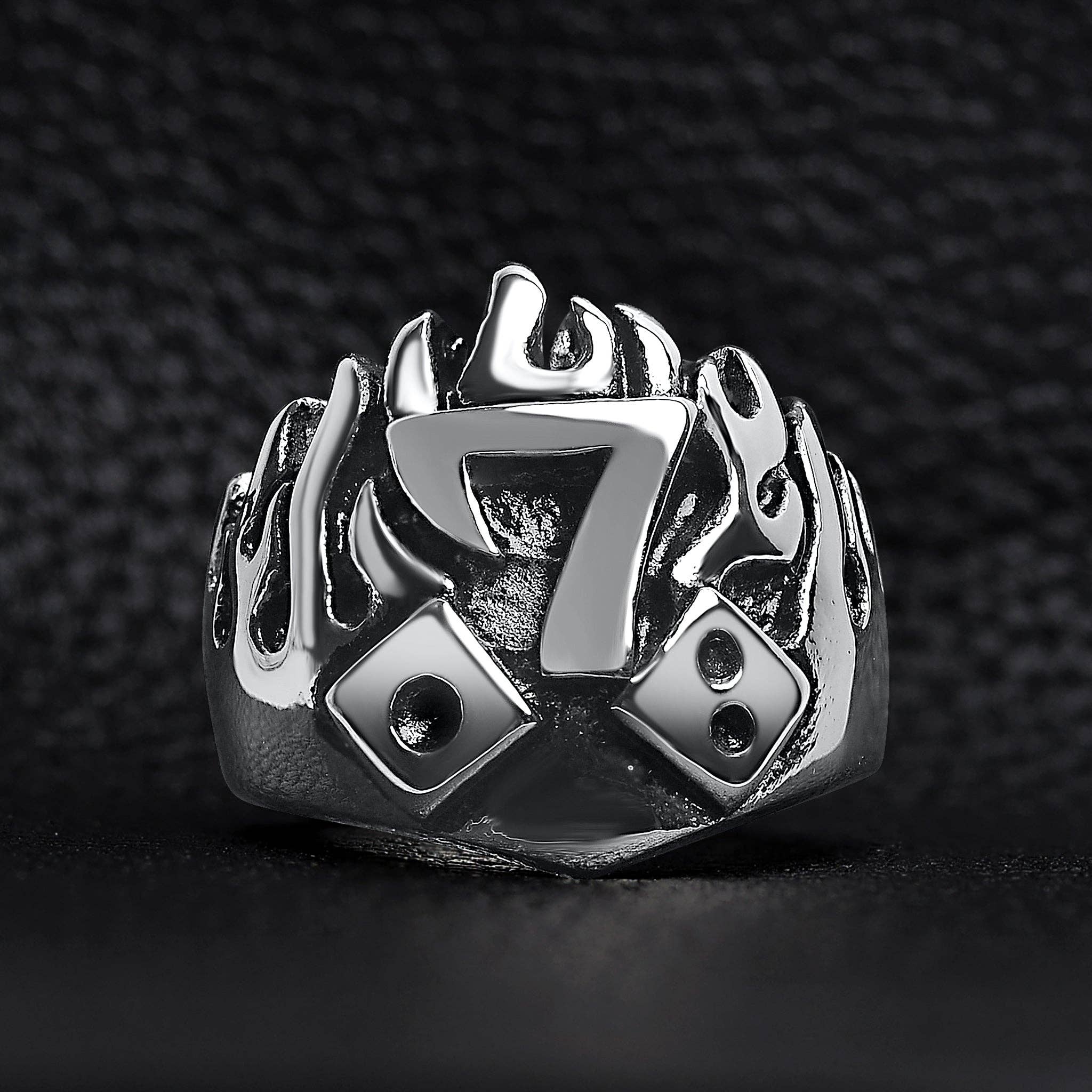 Anillo grande detallado de acero inoxidable Lucky Seven Dice: 8