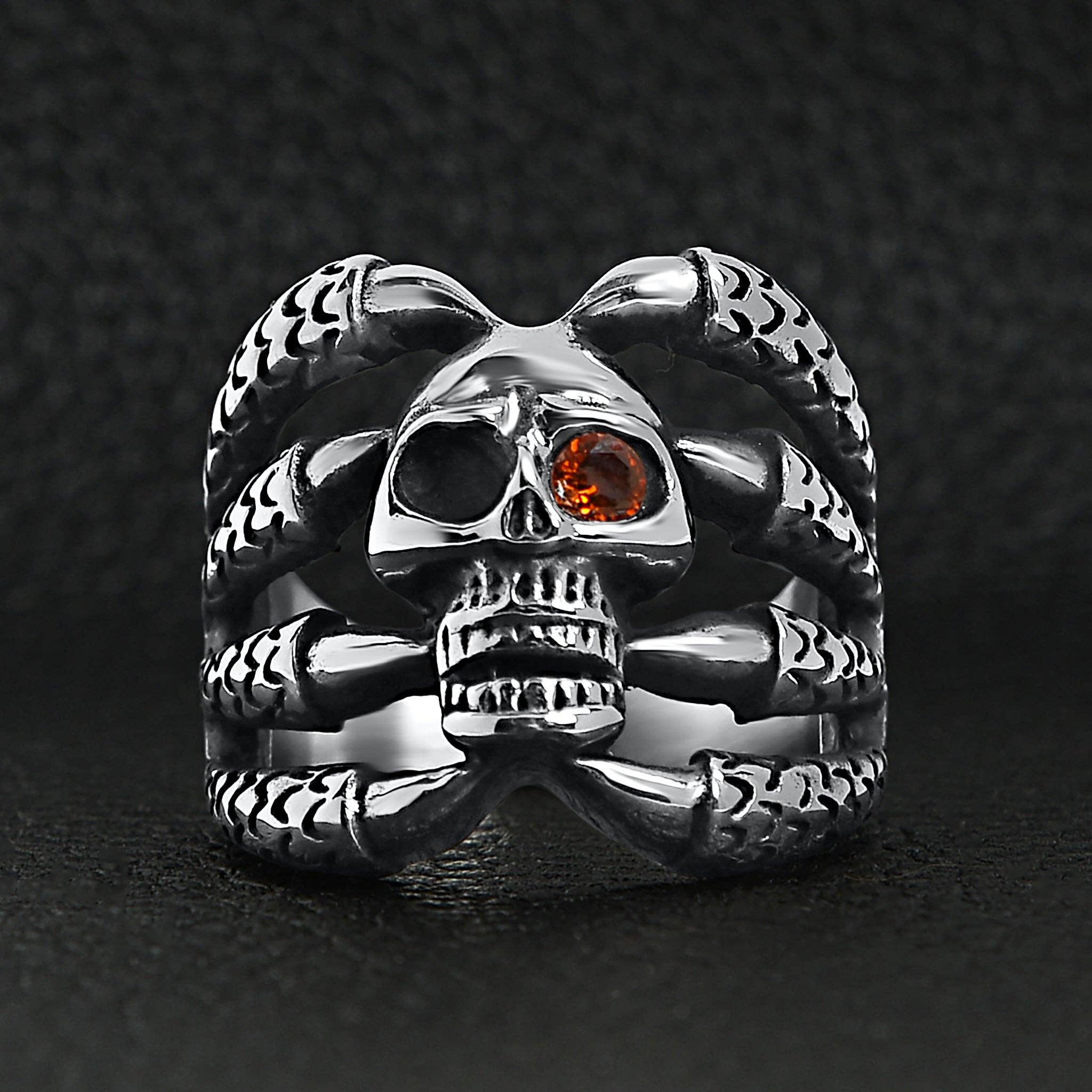 Anillo de acero inoxidable con forma de calavera con forma de circonita cúbica roja: 10
