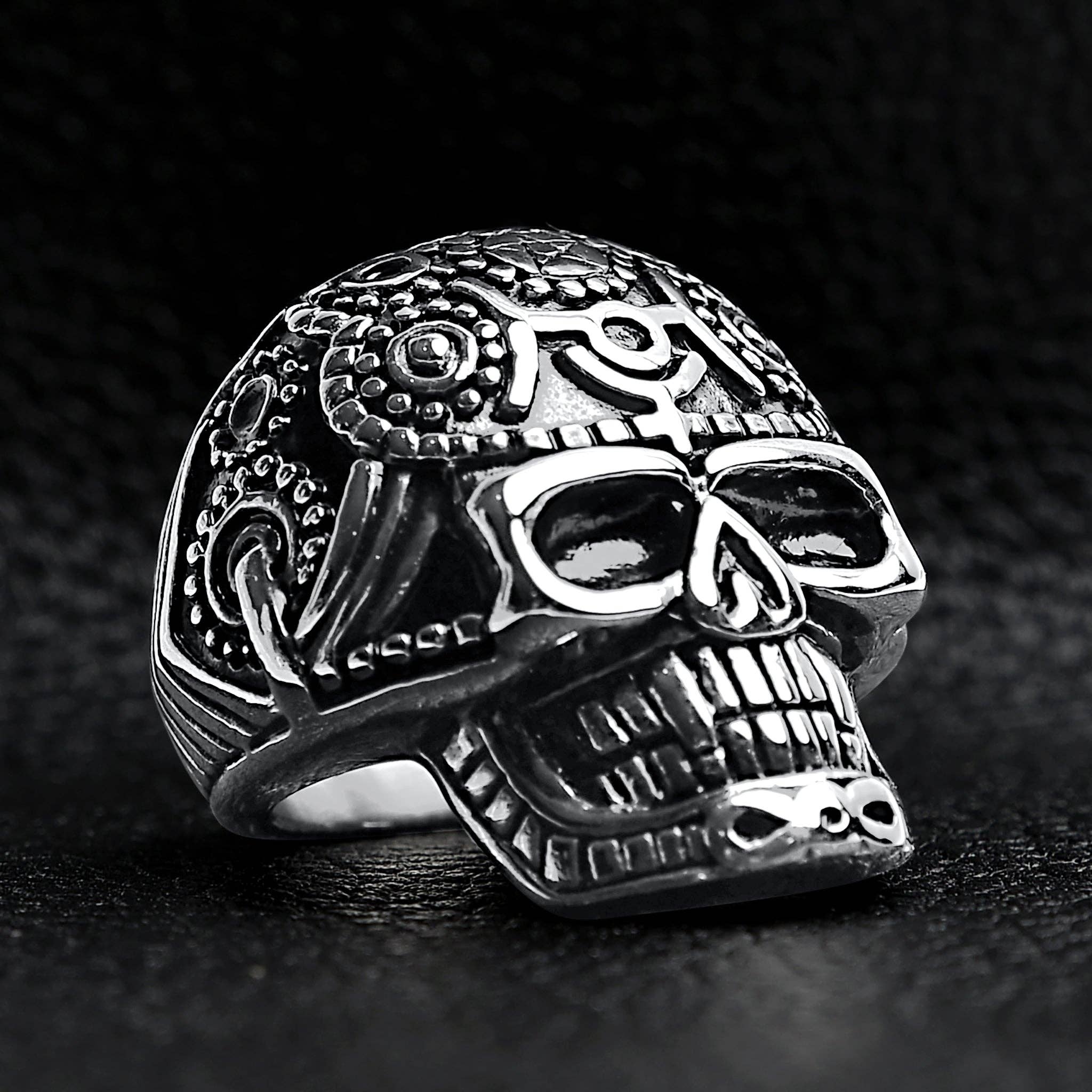 Anillo de Calavera de Acero Inoxidable con Inspiración Tribal: 10