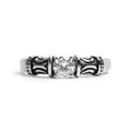 Anillo de acero inoxidable con detalles decorativos en forma de circonita cúbica: 6