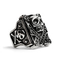 Anillo con sello de calavera con tachuelas de acero inoxidable: 10