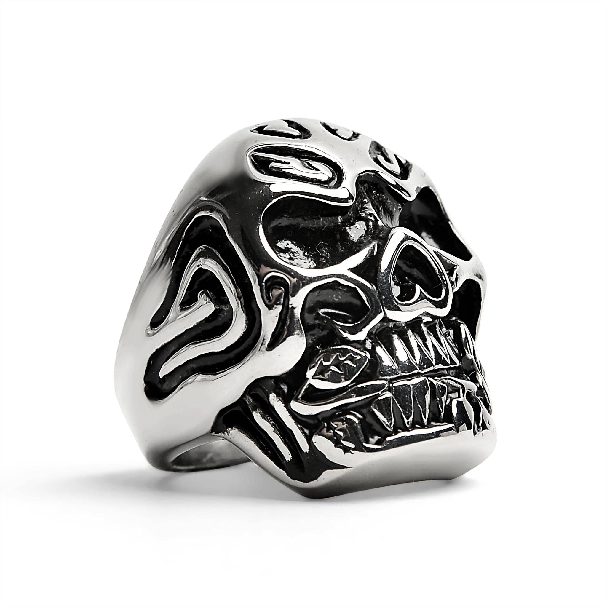 Anillo de Calavera de Acero Inoxidable Mordiendo una Rosa con Accento de CZ Roja: 10