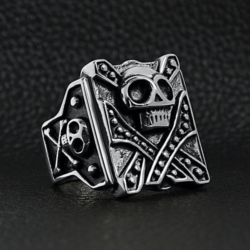 Anillo con sello de calavera con tachuelas de acero inoxidable: 10