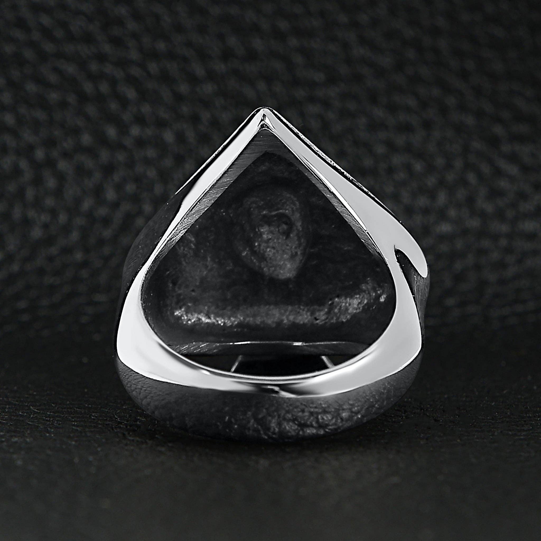Anillo de acero inoxidable pulido con forma de calavera de espadas: 8