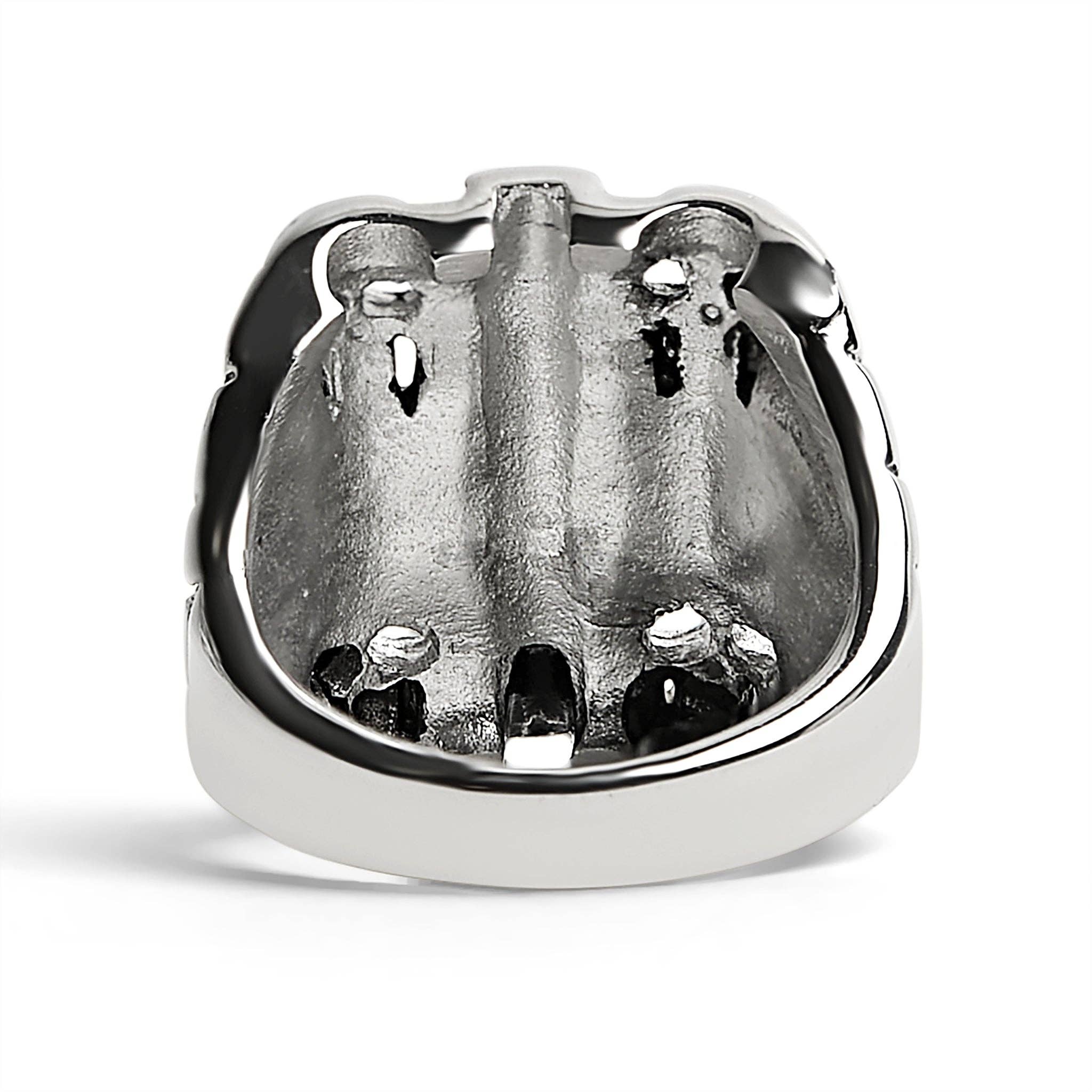 Anillo de acero inoxidable pulido con forma de cruz con múltiples calaveras: 10