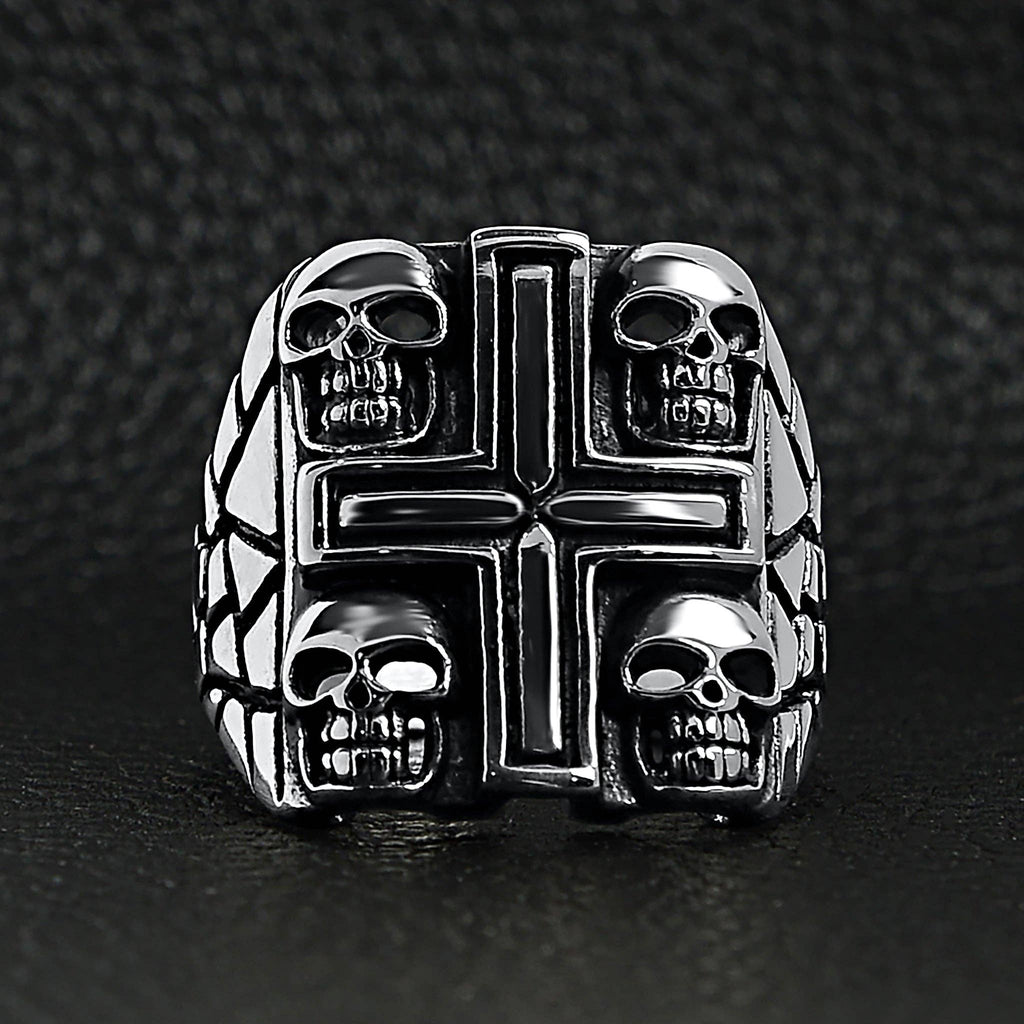 Anillo de acero inoxidable pulido con forma de cruz con múltiples calaveras: 10