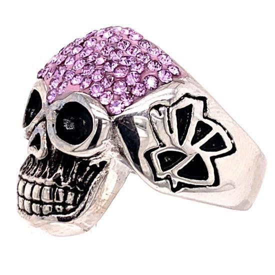 Anillo de acero inoxidable con forma de calavera con pequeñas piedras circonicas con detalles morados de color lila: 8
