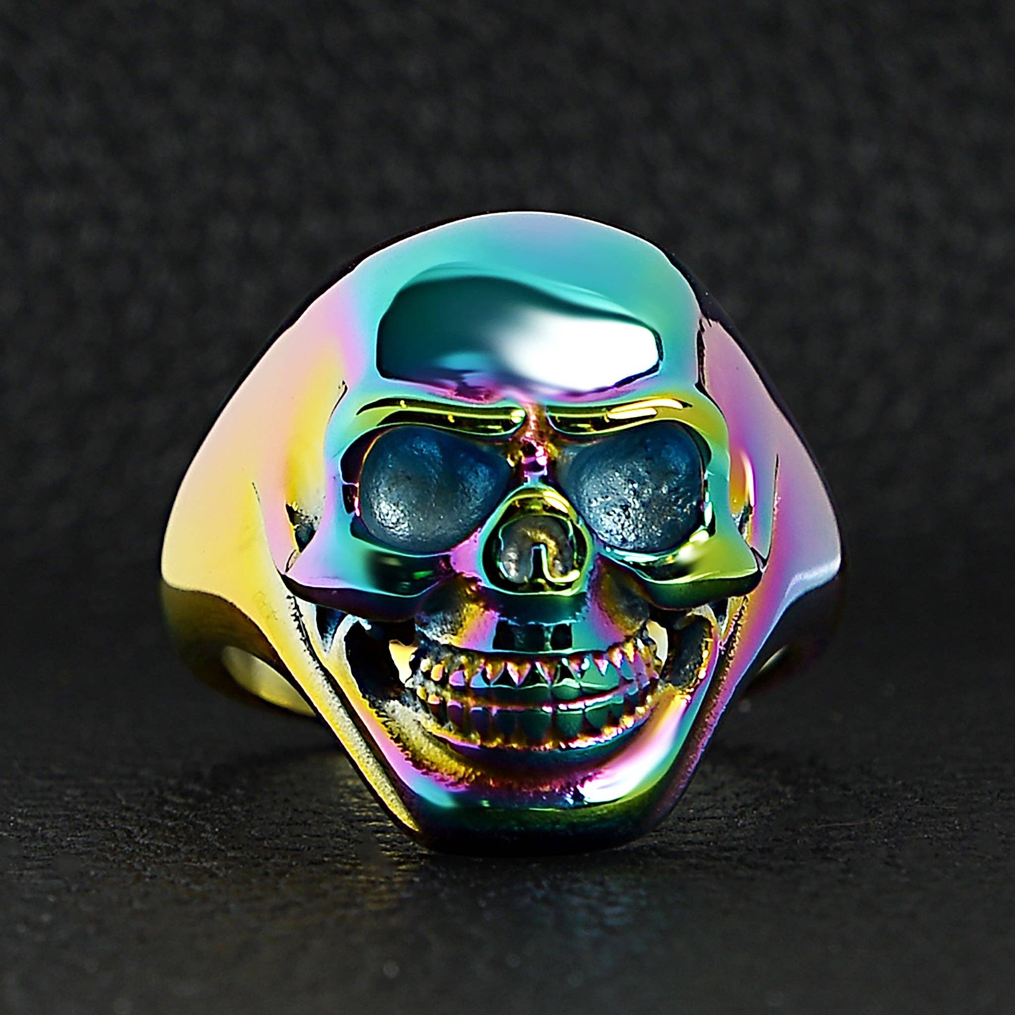 Anillo de calavera de acero inoxidable arcoíris: 10