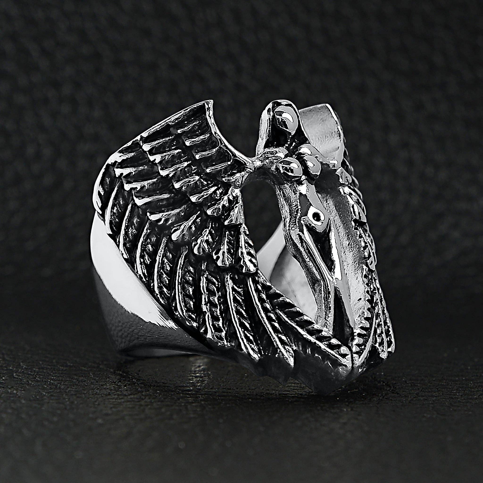 Anillo Grande de Ángel Desnudo de Acero Inoxidable: 7