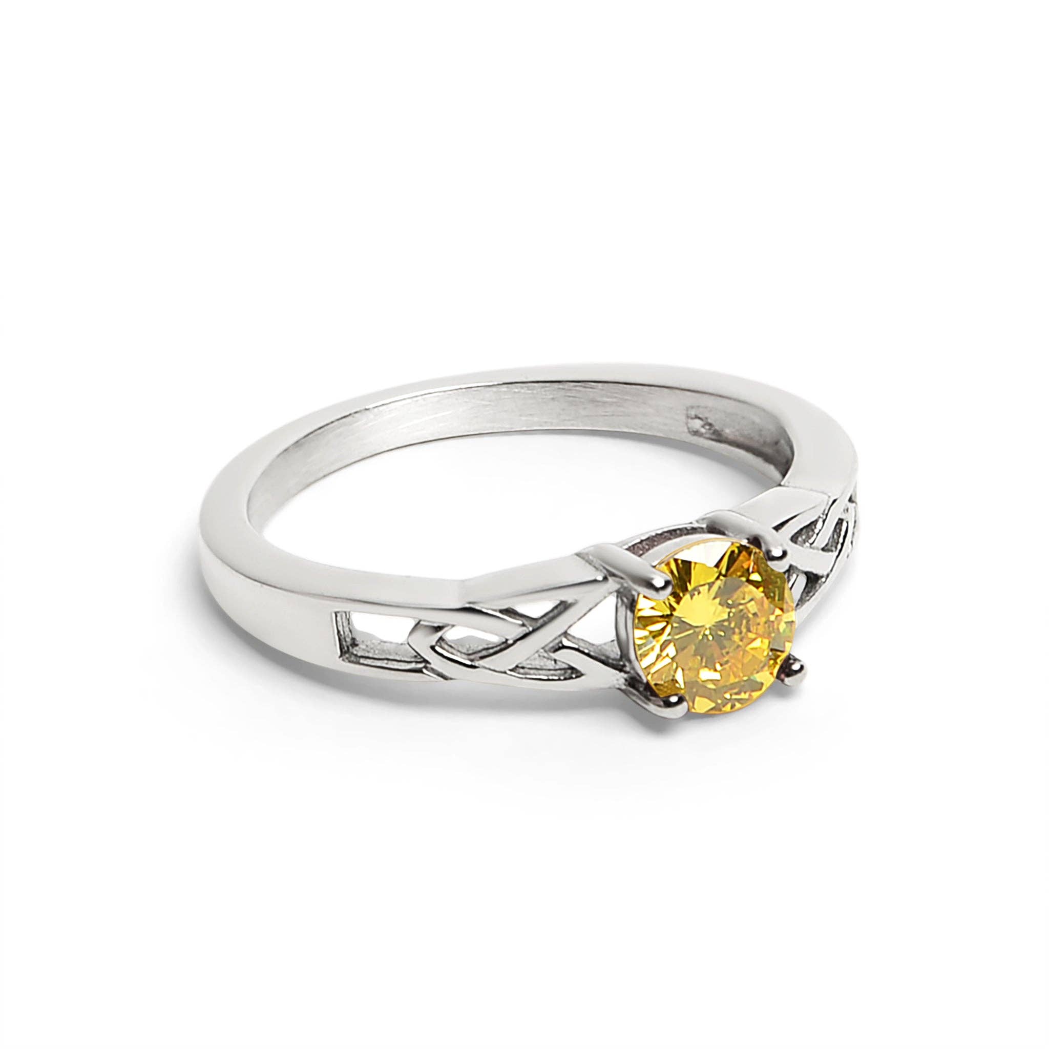Anillo céltico con piedra de nacimiento de circonita cúbica en acero inoxidable: Octubre / 8