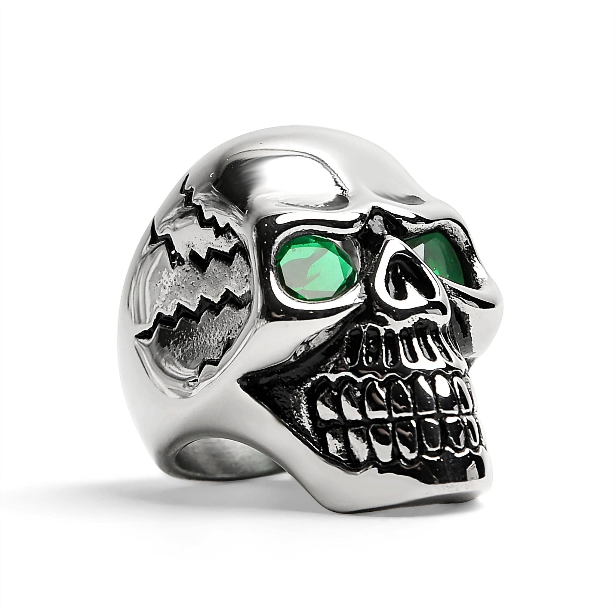 Anillo de acero inoxidable con forma de calavera agrietada con circonita cúbica verde: 12