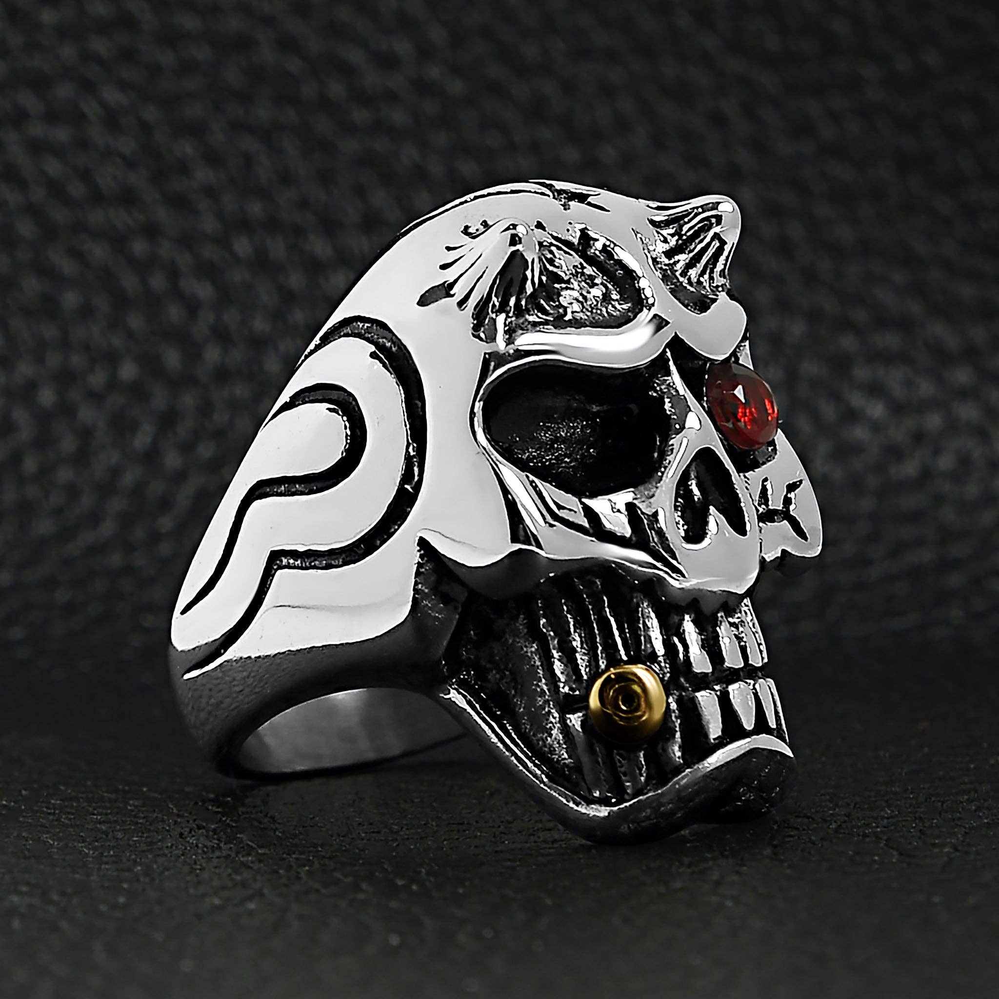 Anillo de cigarro de acero inoxidable con forma de calavera de diablo con circonita cúbica roja para fumar en oro de 18 quilates con revestimiento de PVD: 10