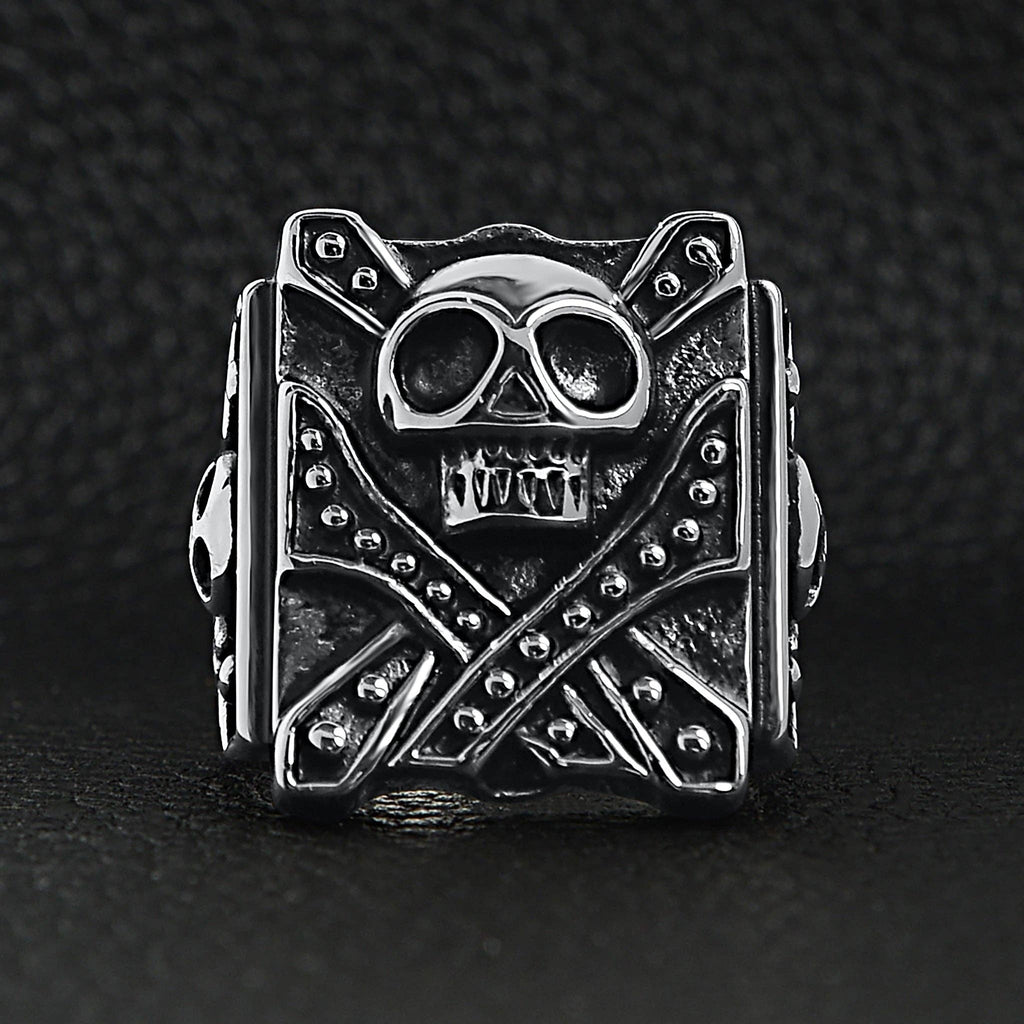 Anillo con sello de calavera con tachuelas de acero inoxidable: 10